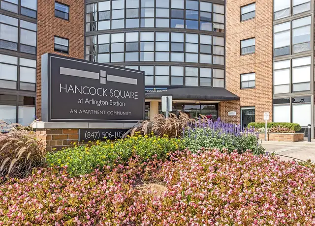 Photo of 180 N Arlington Heights Rd, Arlington Heights, IL 60004