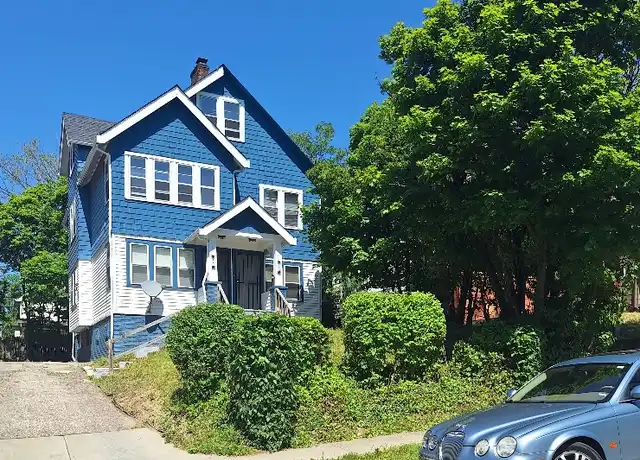Property at 1829 Colonnade Rd Unit 1827, Cleveland, OH, 44112, 3 beds, 1 bath, [object Object]