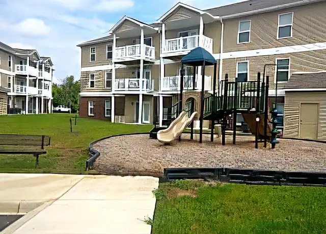 Property at 11311 Breeze Cir Unit 302, Louisville, KY, 40272, 2 beds, 2 baths, [object Object]
