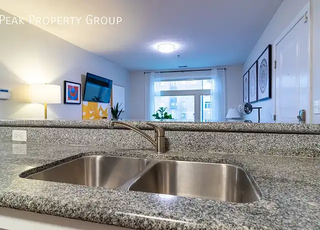 Property at East Village - 250 Chittenden Ave, Columbus, OH, 43201, 1 bed, 2 baths, [object Object]