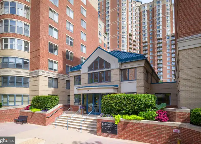 Property at 3835 9th St N Unit 504W, Arlington, VA, 22203, 2 beds, 1.5 baths, [object Object]