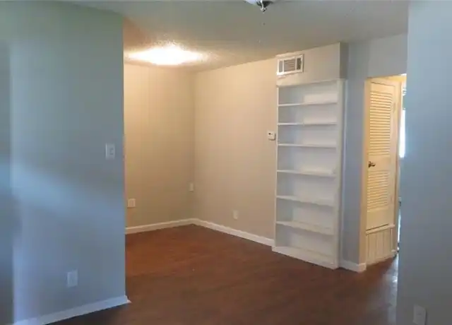 Property at 2401 Manor Rd #136, Austin, TX, 78722, 2 beds, 1 bath, [object Object]