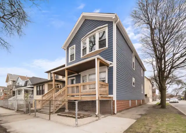 Property at 659 W 43rd Pl Unit 2, Chicago, IL, 60609, 3 beds, 1 bath, [object Object]