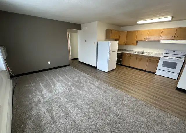 Property at 2119 4th Ave SE Unit 2, Aberdeen, SD, 57401, 2 beds, 1 bath, [object Object]
