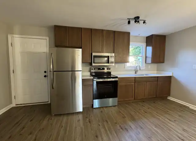 Property at 1412 Clinton Ave E, Huntsville, AL, 35801, 3 beds, 1 bath, [object Object]
