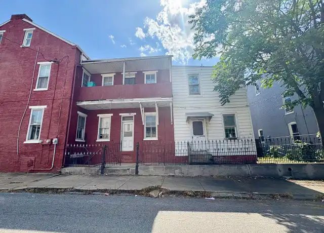 Property at 551 W Philadelphia St Unit 1, York, PA, 17401, 2 beds, 1 bath, [object Object]