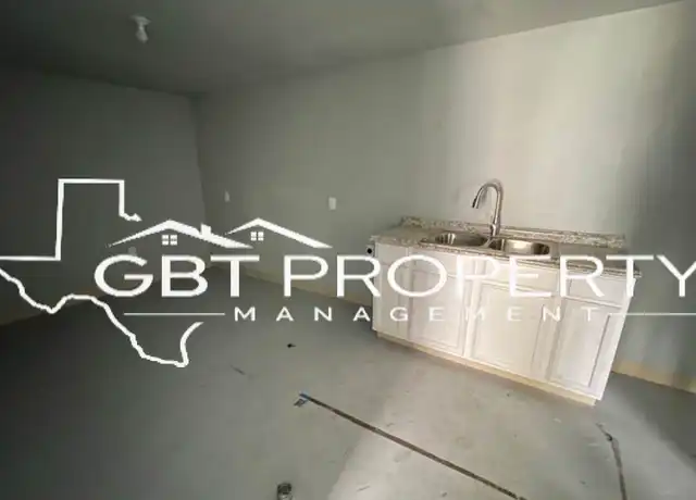 Property at 406 Davis St Unit B, Longview, TX, 75602, 1 bed, 1 bath, [object Object]