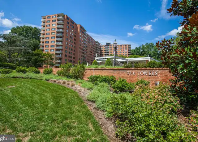 Property at 4201 Cathedral Ave NW Unit 1110E, Washington, DC, 20016, 1 bed, 1 bath, [object Object]