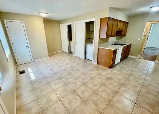 Property at 3139 SE 26th Ave Unit 3143, Portland, OR, 97202, 3 beds, 2 baths, [object Object]