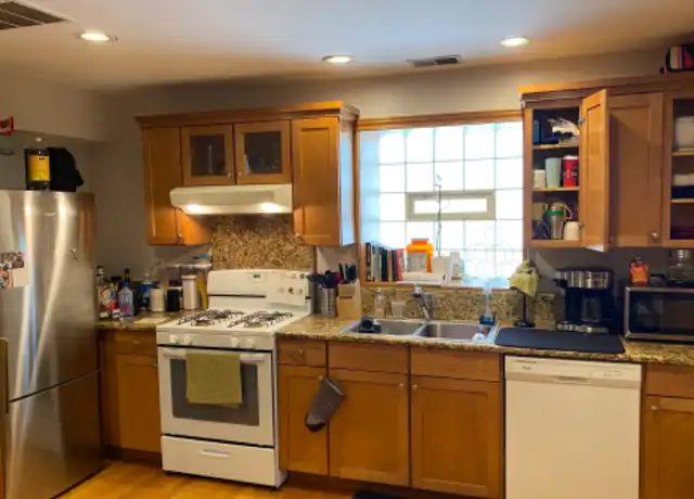 Property at 3242 W Wrightwood Ave Unit G, Chicago, IL, 60647, 1 bed, 1 bath, [object Object]