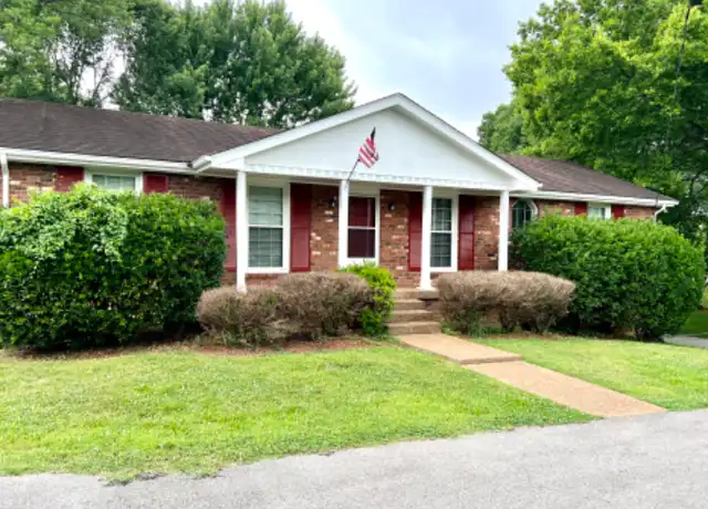 Property at 256 Indian Lake Rd, Hendersonville, TN, 37075, 3 beds, 2 baths, [object Object]