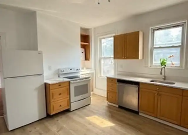 Property at 58 Aspinwall Ave Unit 1, Brookline, MA, 02446, 4 beds, 2 baths, [object Object]