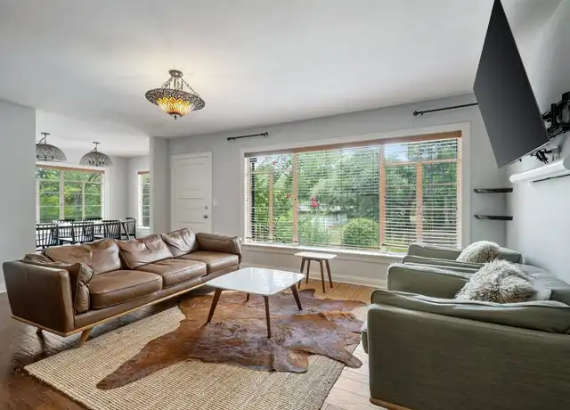 Property at 1606 Kenwood Ave, Austin, TX, 78704, 3 beds, 3 baths, [object Object]