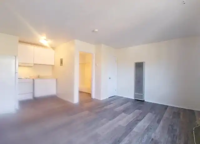 Property at 308 Vassar Dr SE Apt 09, Albuquerque, NM, 87106, 0 beds, 1 bath, [object Object]