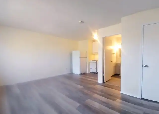Property at 308 Vassar Dr SE Apt 09, Albuquerque, NM, 87106, 0 beds, 1 bath, [object Object]