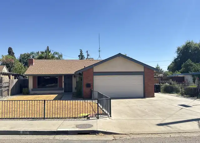 Property at 415 W Grand Ave, Porterville, CA, 93257, 3 beds, 2 baths, [object Object]