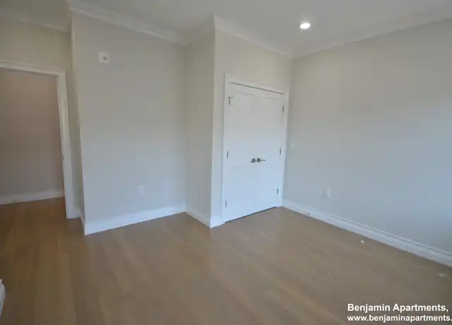 Property at 14 Mount Hood Rd Unit 5, Brighton, MA, 02135, 2 beds, 1 bath, [object Object]