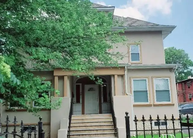 Property at 406 Park Ave Unit 2, East Orange, NJ, 07017, 2 beds, 1 bath, [object Object]