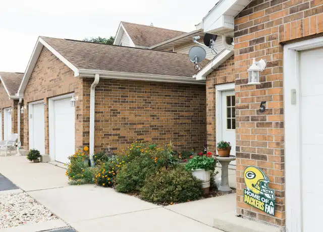 Property at Kennedy Apartments 1 - 2900 Kennedy Rd, Janesville, WI, 53545, 2 beds, 2 baths, [object Object]
