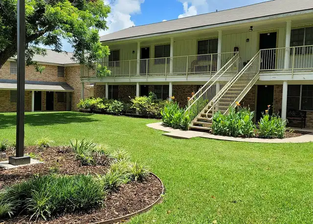 Property at Brenham Park Apartments - 500 College Ave, Brenham, TX, 77833, 2 beds, 1 bath, [object Object]