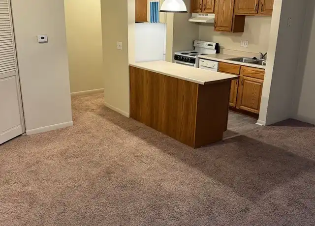 Property at 3015 W Bethel Ave Unit 17, Muncie, IN, 47304, 1 bed, 1 bath, [object Object]