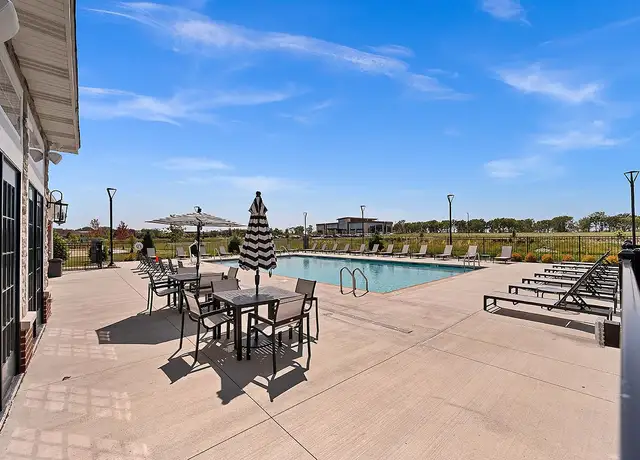 Photo of 16966 Pond Willow Dr, Orland Park, IL 60487