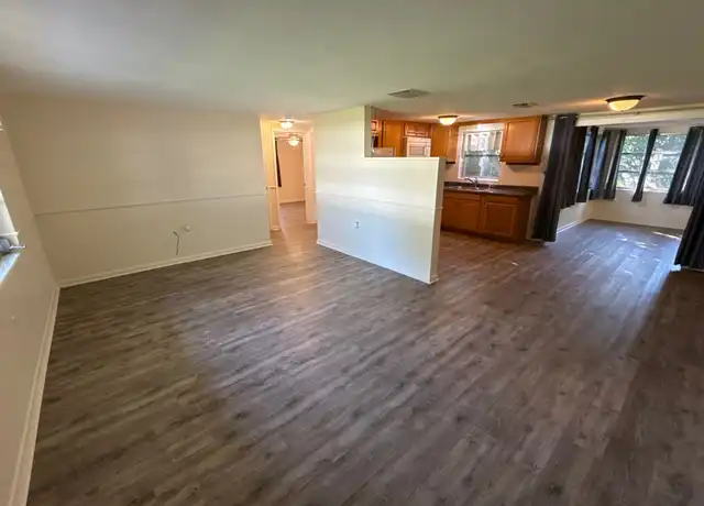 Property at 43 S Melbourne St, Beverly Hills, FL, 34465, 2 beds, 1 bath, [object Object]