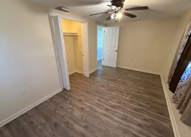 Property at 43 S Melbourne St, Beverly Hills, FL, 34465, 2 beds, 1 bath, [object Object]