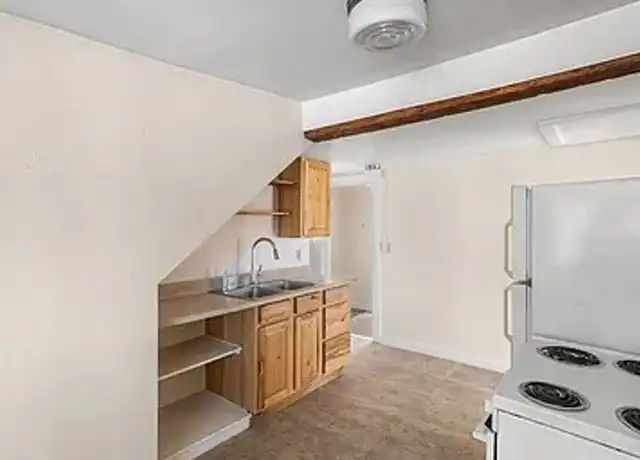 Property at 39 Main St Unit 5, Plainfield, VT, 05667, 1 bed, 1 bath, [object Object]