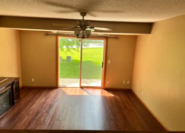 Property at 2146 Downing Ave, Shakopee, MN, 55379, 3 beds, 2 baths, [object Object]
