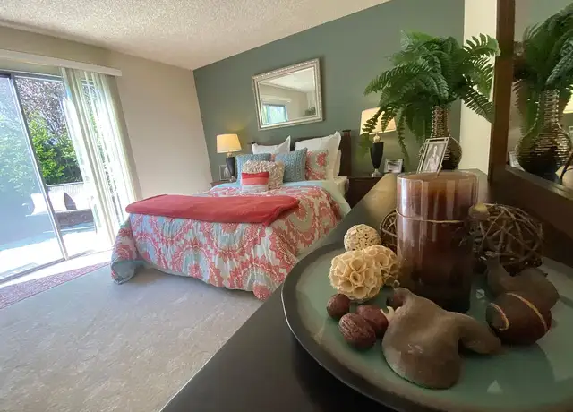 Photo of 1401 S Harbor Blvd, La Habra, CA 90631