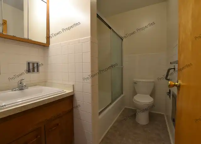 Property at 103 S Joliet St Unit 3, Wilmington, IL, 60481, 2 beds, 1 bath, [object Object]