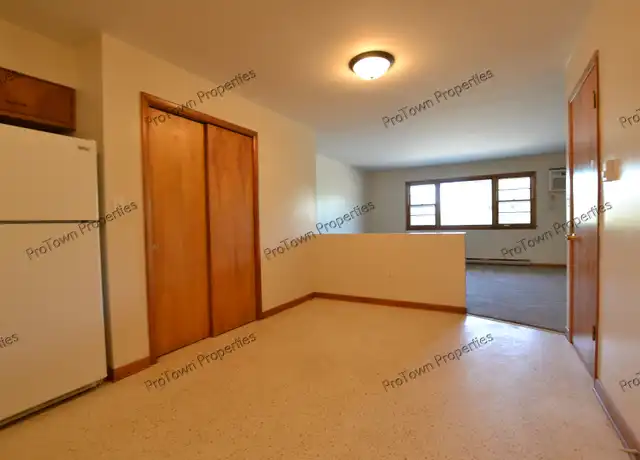 Property at 103 S Joliet St Unit 3, Wilmington, IL, 60481, 2 beds, 1 bath, [object Object]