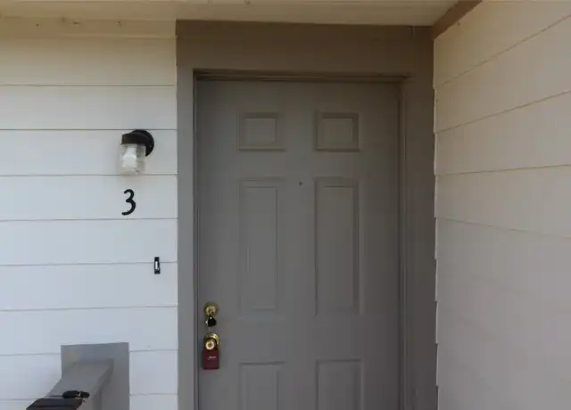 Property at 316 Falcon Ct Unit 3, Norman, OK, 73069, 2 beds, 1 bath, [object Object]