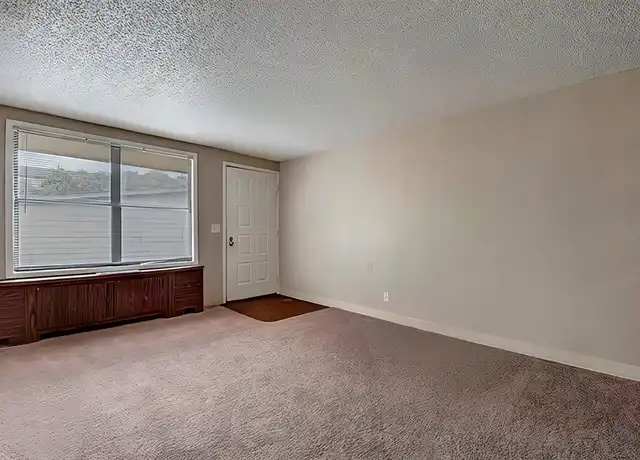 Property at 180 Codell Dr Unit 103, Lexington, KY, 40509, 2 beds, 2 baths, [object Object]