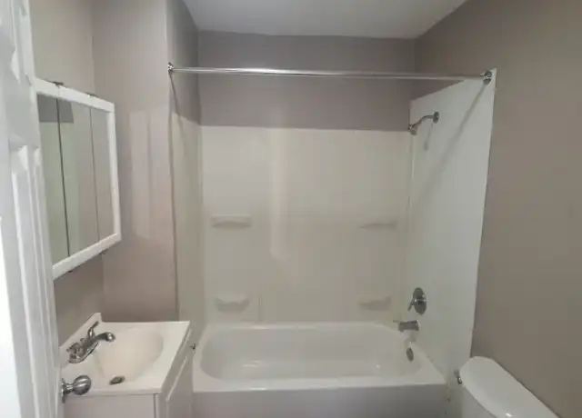 Property at 59 Niagara St, Rochester, NY, 14605, 3 beds, 1 bath, [object Object]