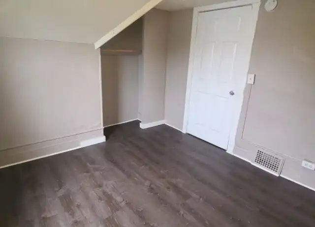 Property at 59 Niagara St, Rochester, NY, 14605, 3 beds, 1 bath, [object Object]