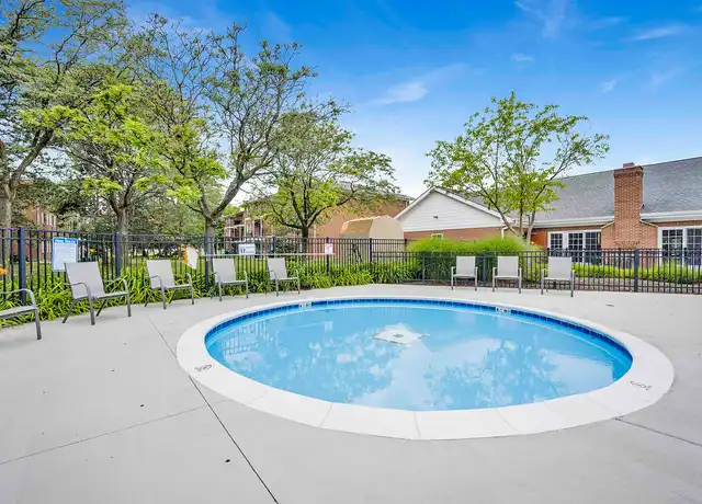 Property at Lakehaven Apartments - 732 Bluff St, Carol Stream, IL, 60188, 2 beds, 1-2 bath, [object Object]