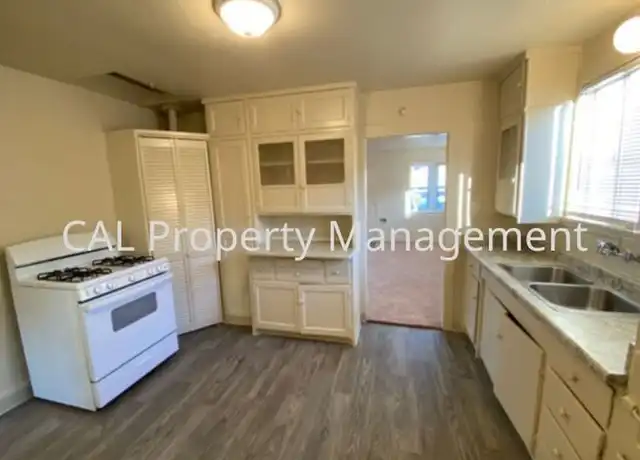 Property at 54 Buena Vista St, Salinas, CA, 93901, 2 beds, 1 bath, [object Object]