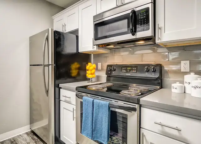 Photo of 862 Campus Dr, Daly City, CA 94015