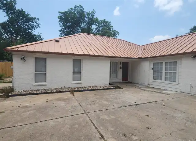 Property at 1005 W Martin Luther King Junior Blvd Unit B, Austin, TX, 78701, 3 beds, 1 bath, [object Object]