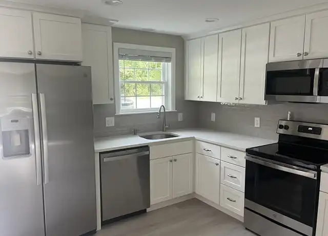 Property at 180 Main St #3112, Bridgewater, MA, 02324, 2 beds, 1.5 baths, [object Object]