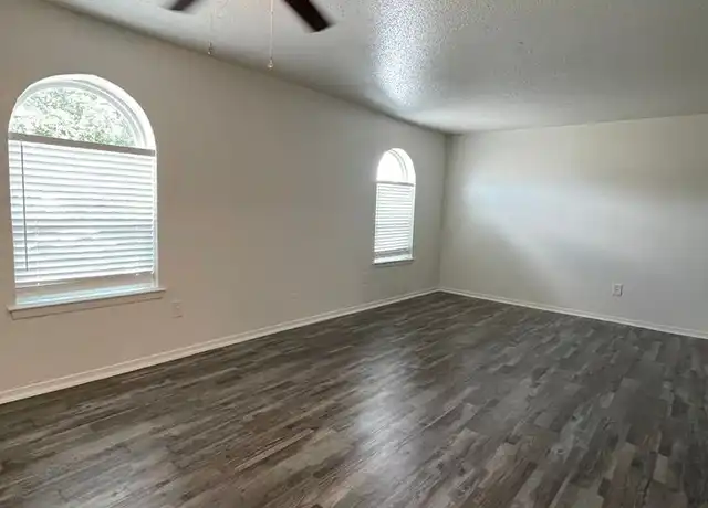 Property at 3206 Green Tee Dr, Pantego, TX, 76013, 3 beds, 2 baths, [object Object]