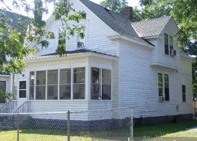 Property at 534 Jenks Ave E Unit 1, St Paul, MN, 55130, 3 beds, 1 bath, [object Object]