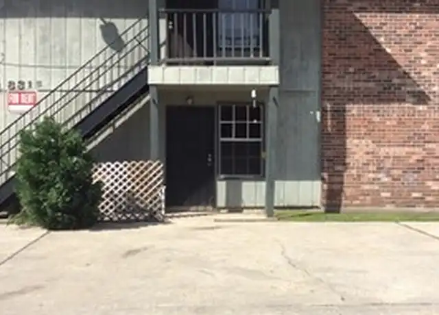 Property at 8313 Governor Dr Unit B, Baton Rouge, LA, 70820, 2 beds, 2 baths, [object Object]