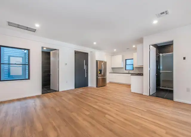 Property at 206 Harrison Ave Unit 3, Harrison, NJ, 07029, 2 beds, 1.5 baths, [object Object]