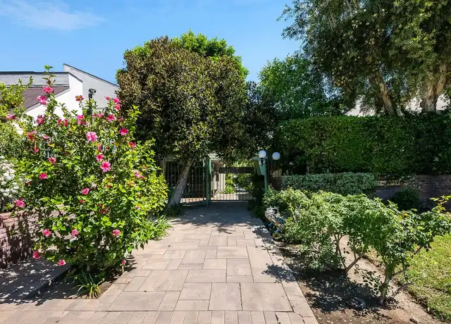 Property at 18731 Hatteras St #26, Tarzana, CA, 91356, 3 beds, 2.5 baths, [object Object]