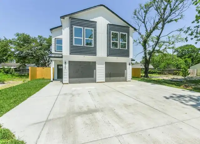 Property at 7330 Krueger Rd Unit B, Houston, TX, 77033, 3 beds, 2.5 baths, [object Object]