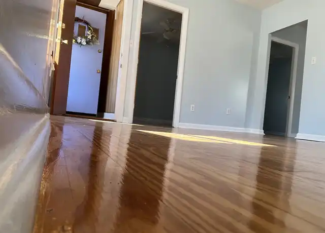 Property at 93 Belleville Rd Unit 1, New Bedford, MA, 02745, 2 beds, 1 bath, [object Object]