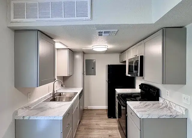 Photo of 6402 Weber Rd, Corpus Christi, TX 78413